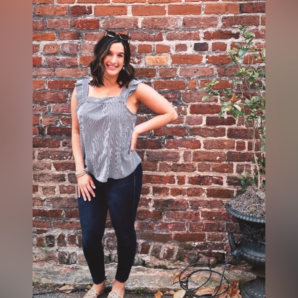 Meet your Posher, Danielle
